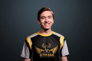 Фото Strings - Блейк Стрингер