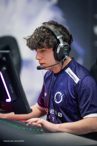 Фото Panbazou - Роберто Феличиано