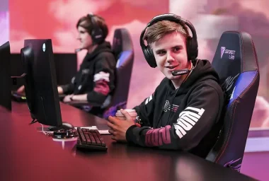 Фото Gadget - Илья Макавчук