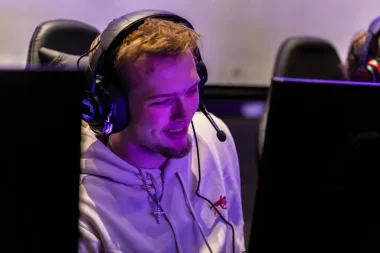 Фото Helix - Чейз Когер