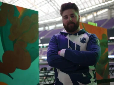 Фото Rogue - Таннер Требб