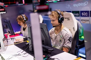 Фото Fuhhnq - Николас Уолл