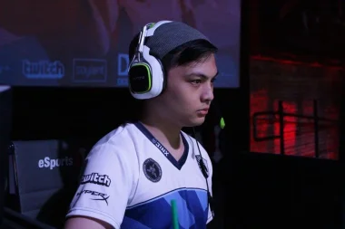 Фото dummy - Тим Олсон