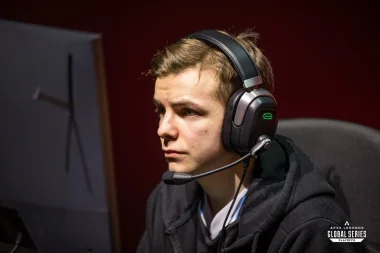 Фото Gxnjy - Бренден Легг