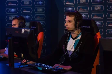 Фото KingCaffeine - Джон Пол Лопес