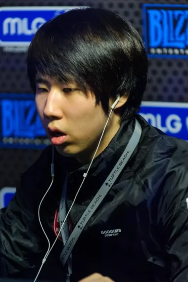 Фото Mvp - Джун Чонхён