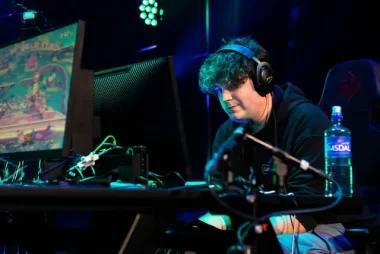 Фото FriskyCissin - Адриан Карпентер