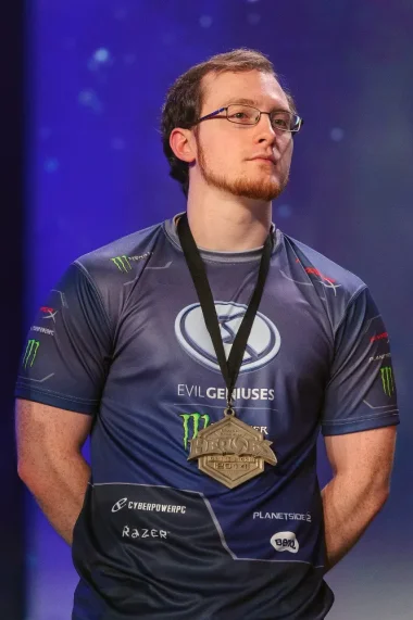 Фото IdrA - Грегори Эндрю Филдс