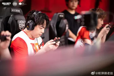 Фото Ruan - Фэн Чаоюй