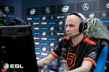 Фото Buugi - Йони Фсльт