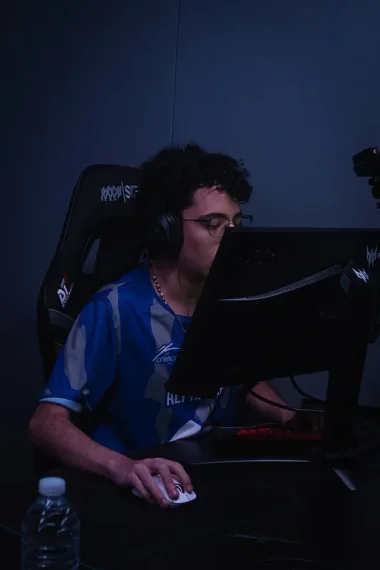 Фото Clipe - Рене Кларк