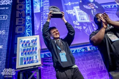 Фото Zippy - Дрю Стейклюм