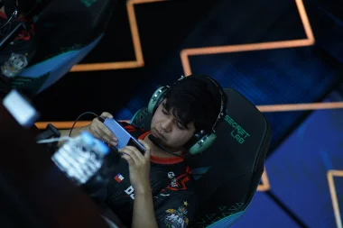 Фото Hide on bush - Факундо Ледесма