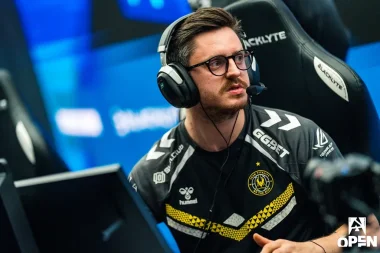 Фото apEX - Дан Мадесклер