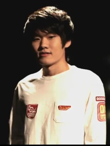 Фото Happy - Аhn Хо-джин