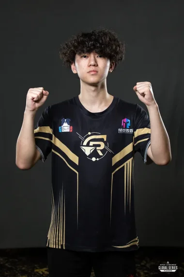 Фото Tu1rbo - Li Wang-lik