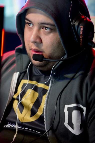 Фото Kenma - Кеннет Бюхтер