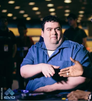 Фото fLoE - Ари Вайнтрауб