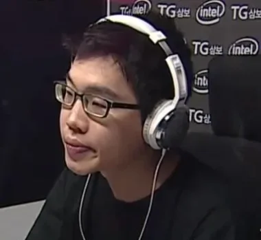 Фото BrEEzE - Бэк Ёнмин