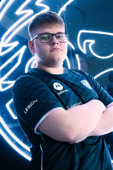 Фото Mikey Tap - Лукас Пенса