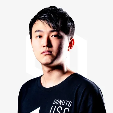 Фото Liz - Рюичи Сакаки