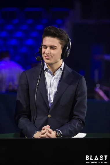 Фото Nifty - Ноа Фрэнсис