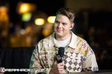 Фото Reinforce - Джонатан Сноуден