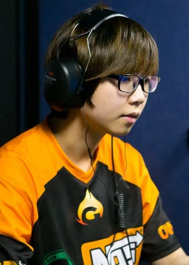 Фото IceCream - Чо Дже-вон