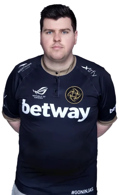 Фото MiracU - Джастин МакНалли