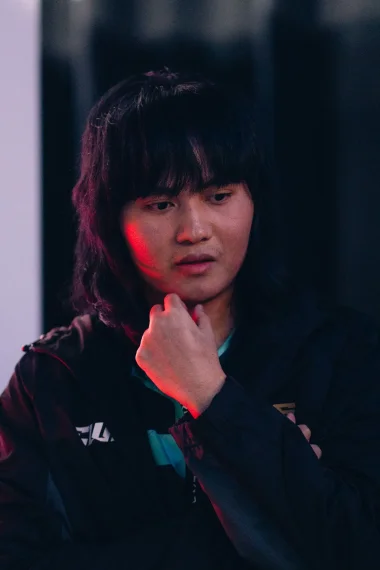 Фото URESHIII - Рейнел Логронио