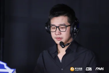 Фото AA - Ли Ци Мин